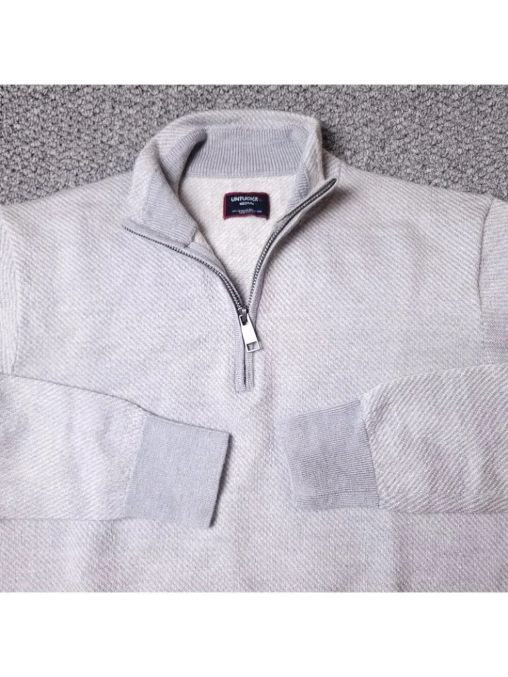 UNTUCKit Hansen Merino Wool Sweater Mens M Medium  Gray Pullover Long Sleeve